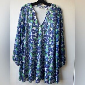 Girl With Curves Floral V-Neck Blouse